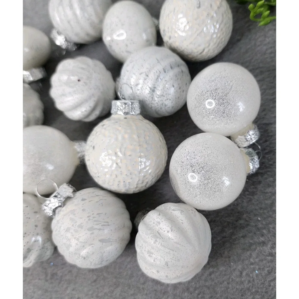 Kugel‎ Vintage Style White Mini Glass Christmas 2